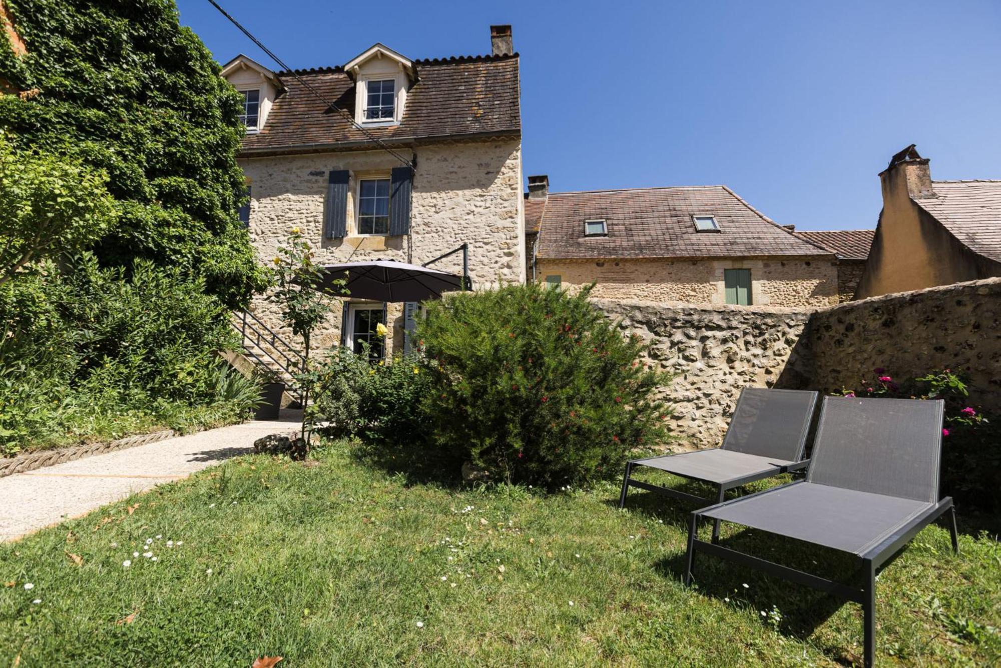Le Trefle A Quatre Feuilles Hotel Siorac-en-Perigord Exterior photo