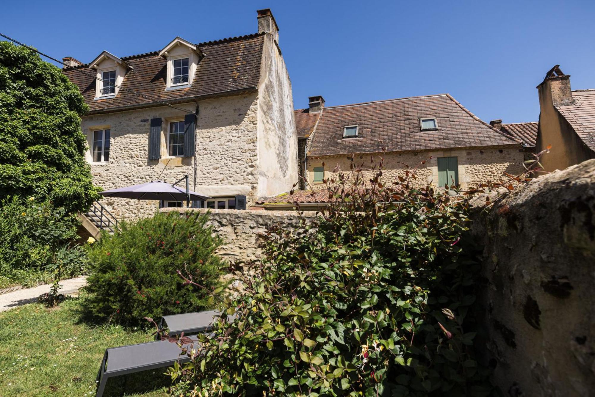 Le Trefle A Quatre Feuilles Hotel Siorac-en-Perigord Exterior photo